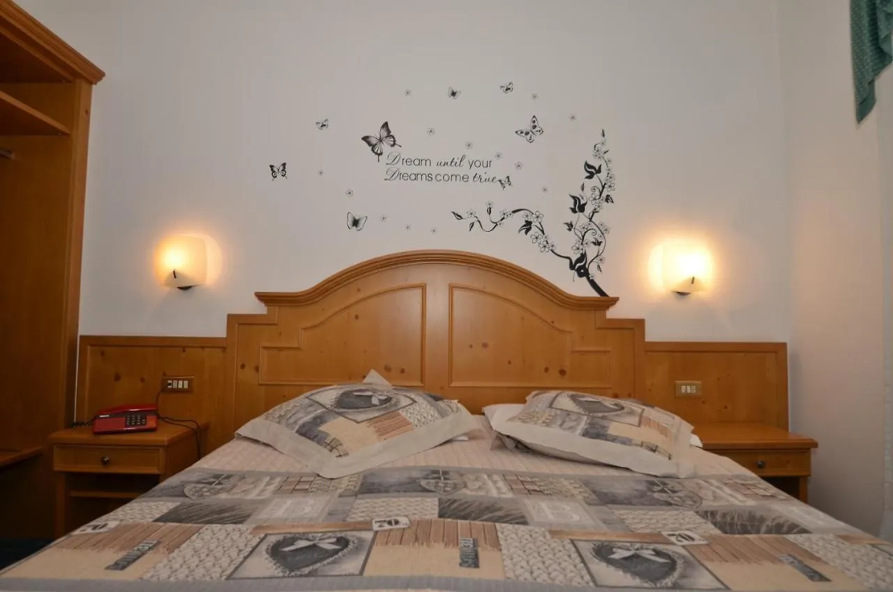Hotel Albe Rocca Pietore 3*,  Italie